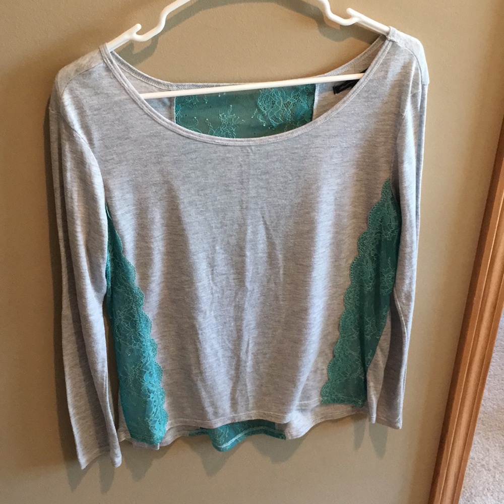 American Eagle Long sleeve shirt